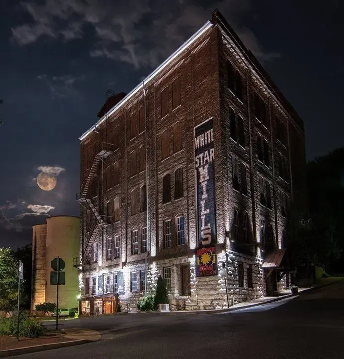 Mills street at night.